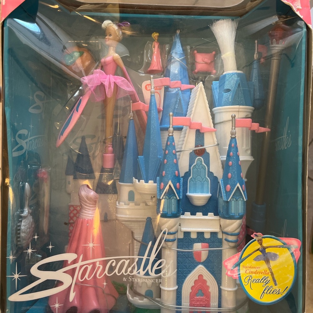Starcastle & Star Dancer Playset with Blue and Pink Castle